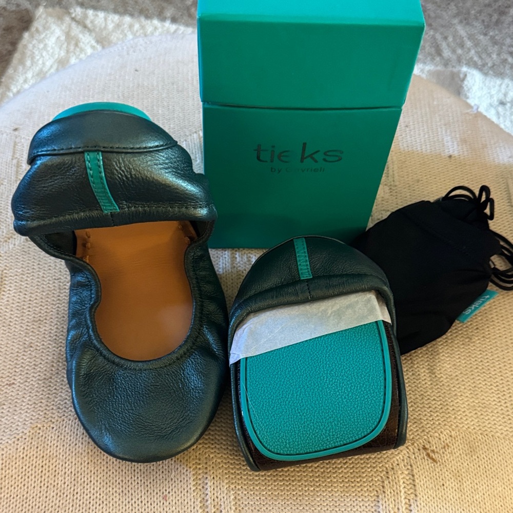 Tieks limited edition Tahitian pearl